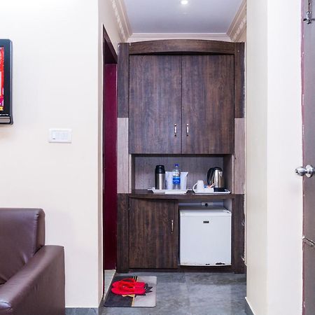 Apples Balaji Inn سيليجوري المظهر الخارجي الصورة