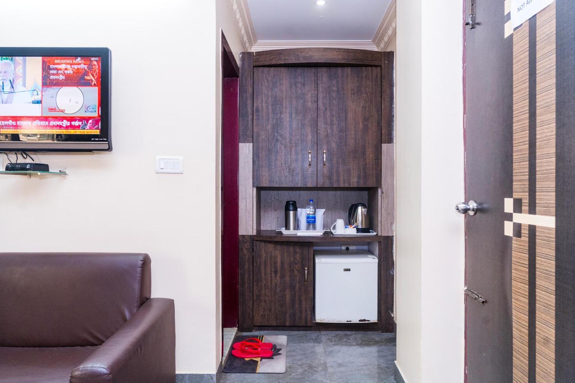 Apples Balaji Inn سيليجوري المظهر الخارجي الصورة