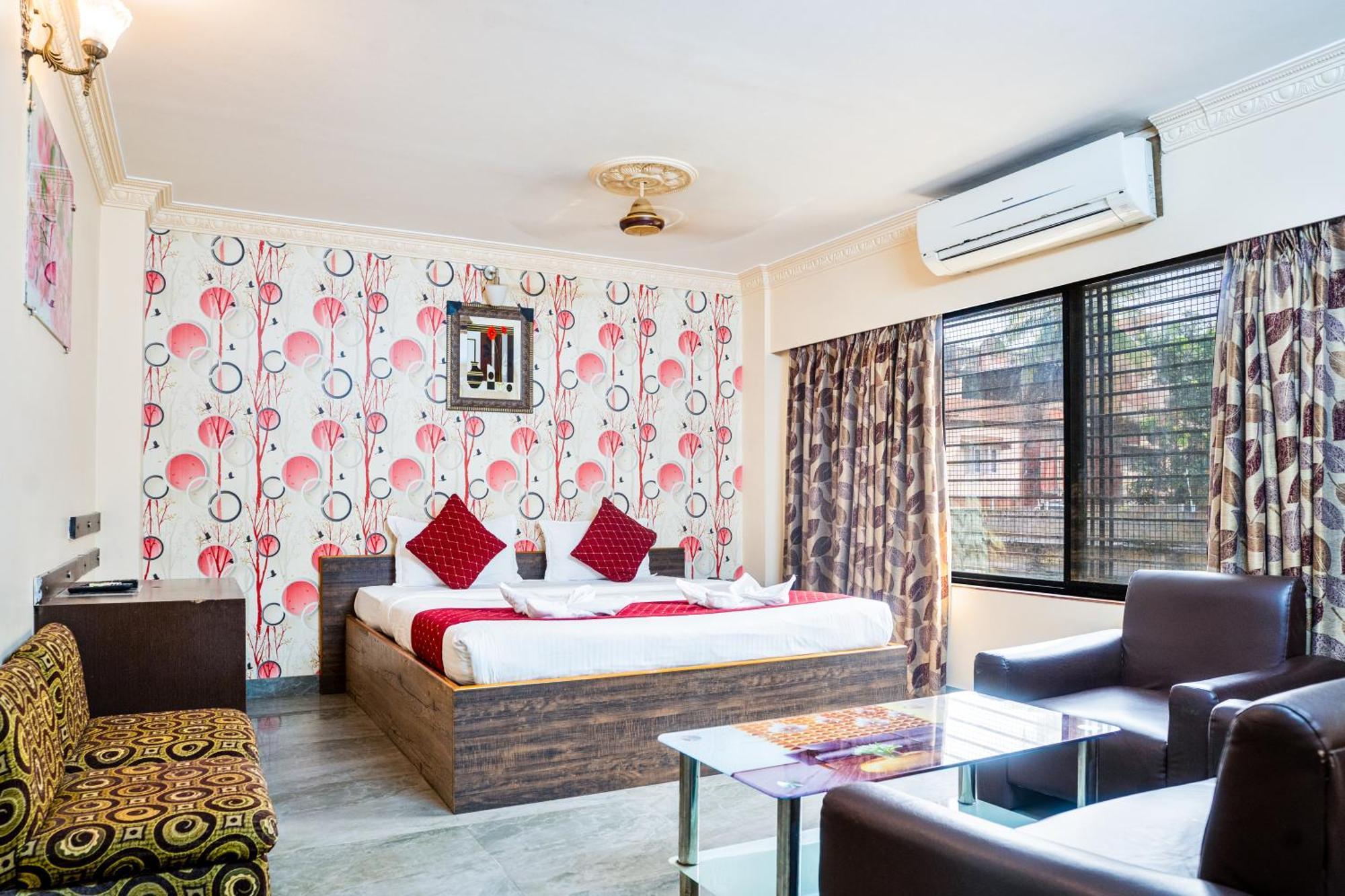Apples Balaji Inn سيليجوري المظهر الخارجي الصورة